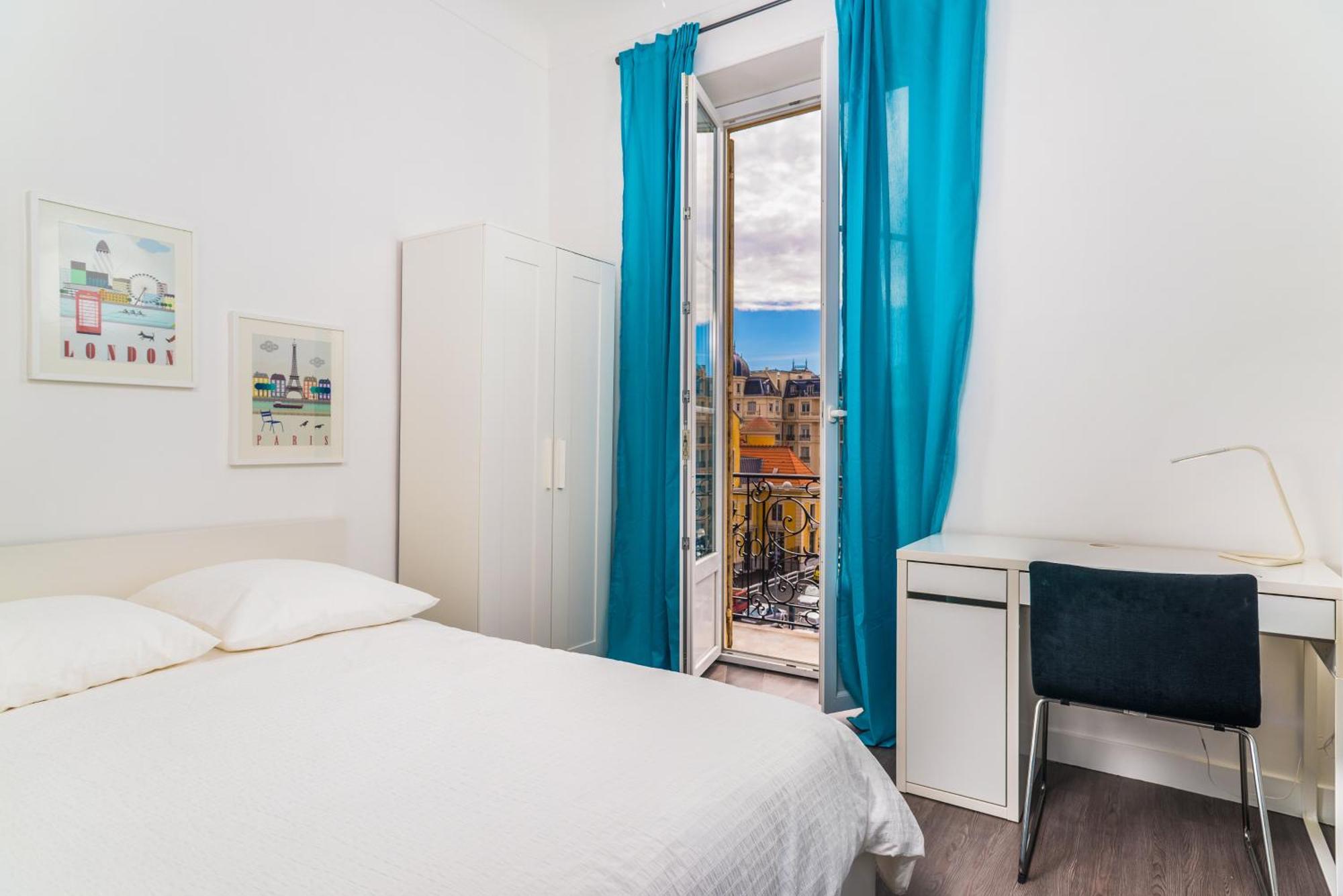 Modern 2-Bedroom City Center Apartment ニース エクステリア 写真
